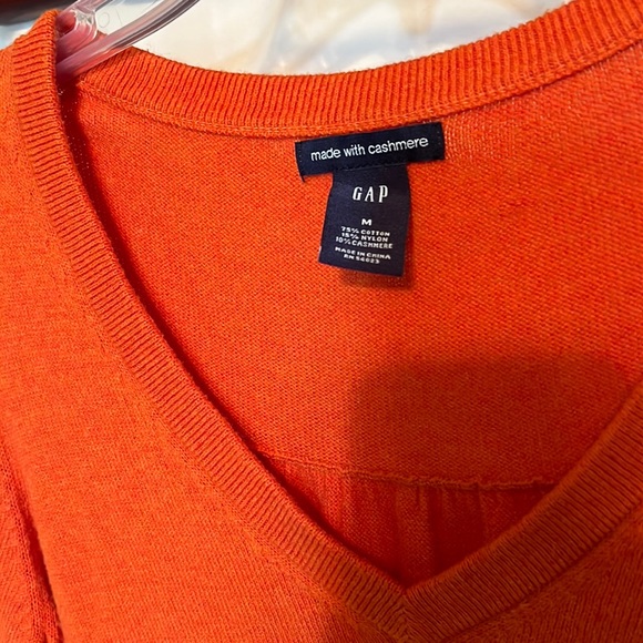 Gap Cashmere blend sweater - Picture 2 of 4